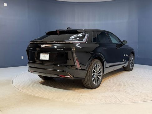 New 2026 Cadillac Lyriq Sport AWD/4WD image 9