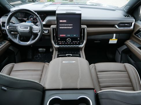 New 2026 GMC Yukon XL Denali Ultimate AWD/4WD image 6