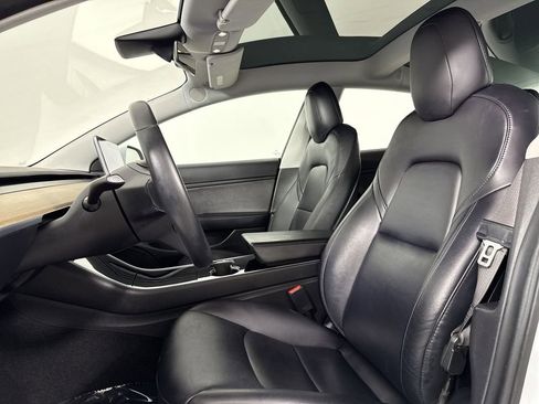 Used 2018 Tesla Model 3 Long Range image 5