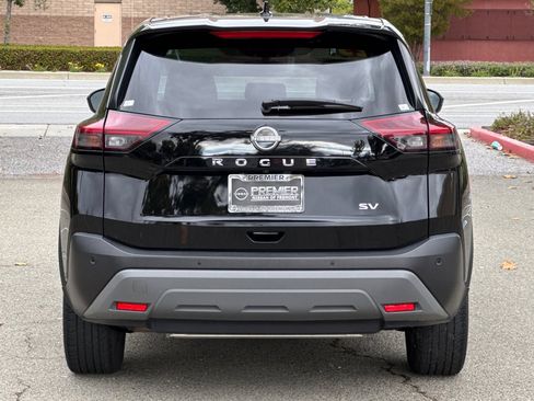 Certified 2023 Nissan Rogue SV image 5