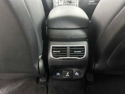 Used 2023 Hyundai Santa Fe Calligraphy image 30