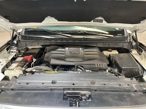 Used 2021 Nissan Titan Platinum Reserve w/ Moonroof Package image 31