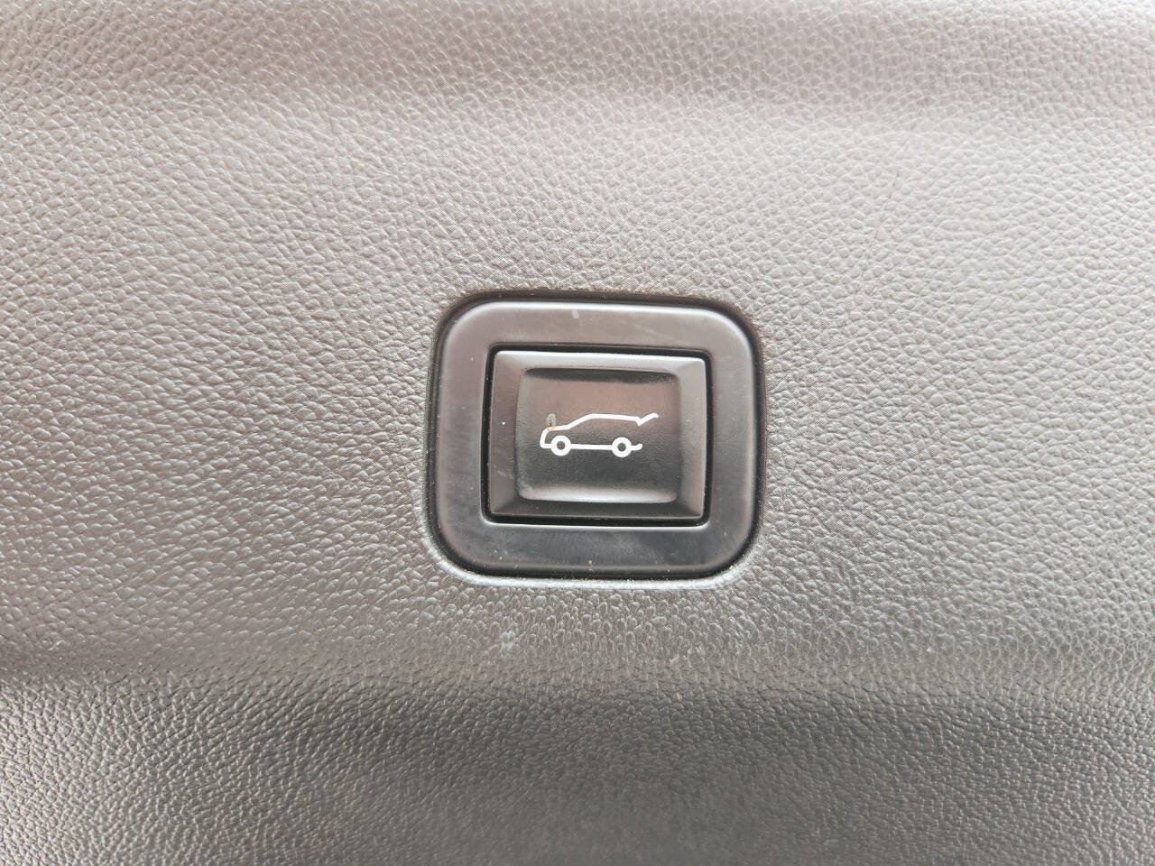 Used 2022 GMC Yukon SLT w/ SLT Premium Package AWD/4WD image 36