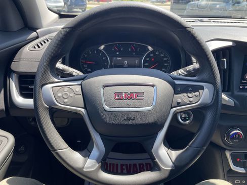 Used 2024 GMC Terrain SLE w/ Driver Convenience Package AWD/4WD image 16