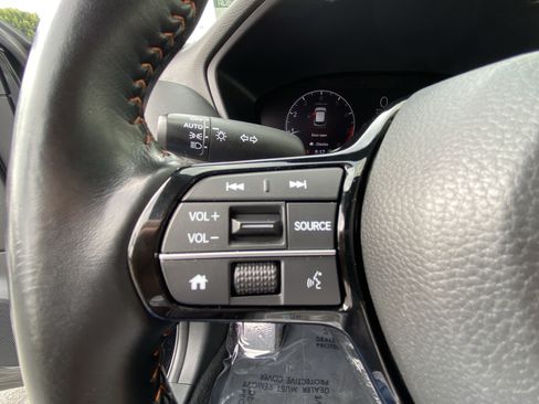 Used 2025 Honda HR-V Sport image 25