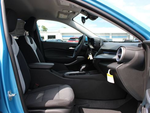 New 2026 Chevrolet Trax LS w/ LS Convenience Package FWD image 27