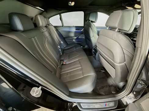 Certified 2023 BMW M550i xDrive w/ Executive Package image 29