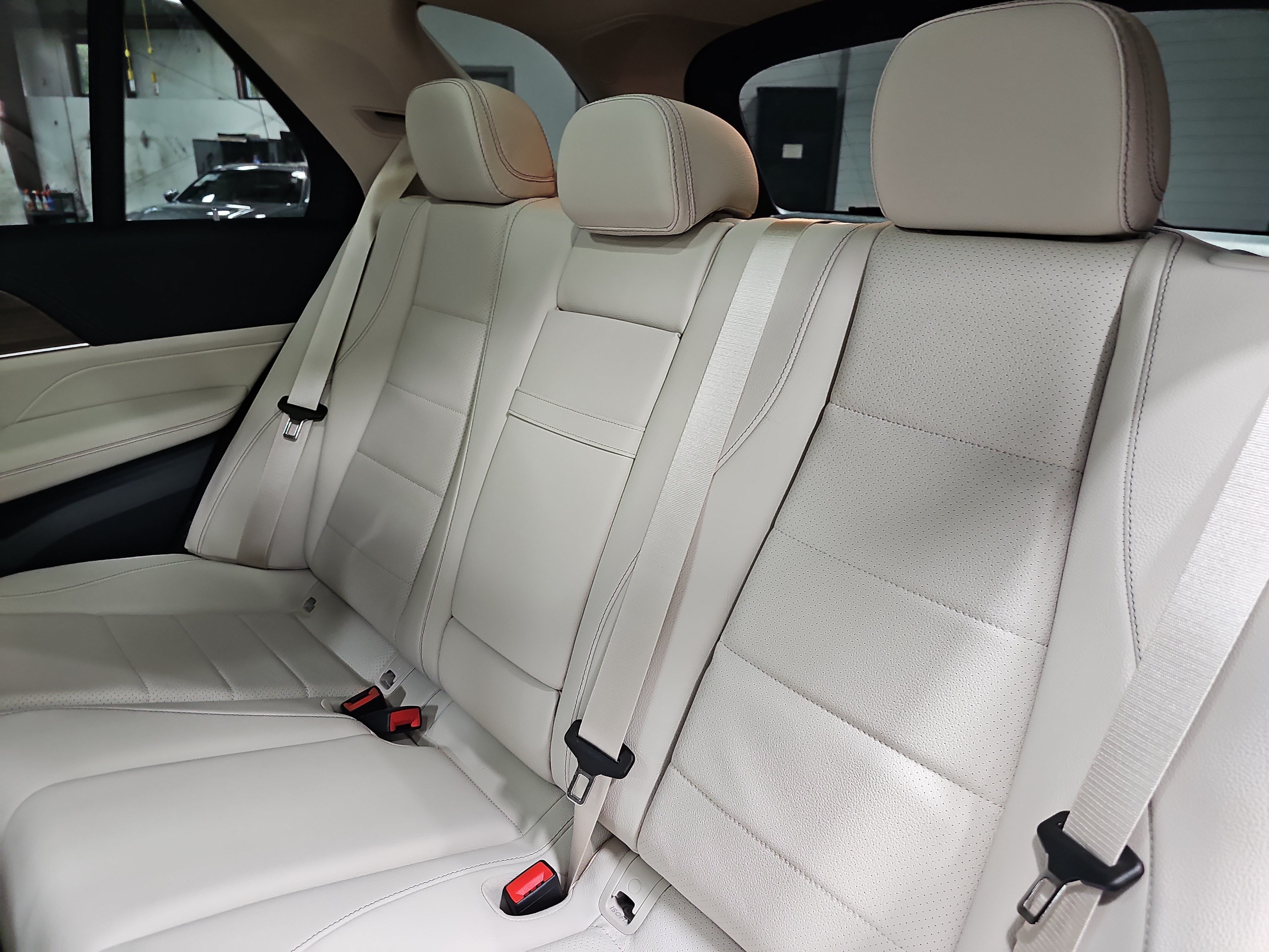 New 2026 Mercedes-Benz GLE 450 4MATIC image 15