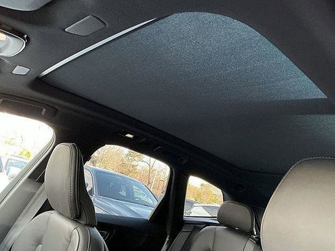New 2026 Volvo XC60 B5 Ultra w/ Climate Package AWD/4WD image 16