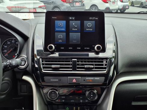 Used 2024 Mitsubishi Eclipse Cross LE image 9