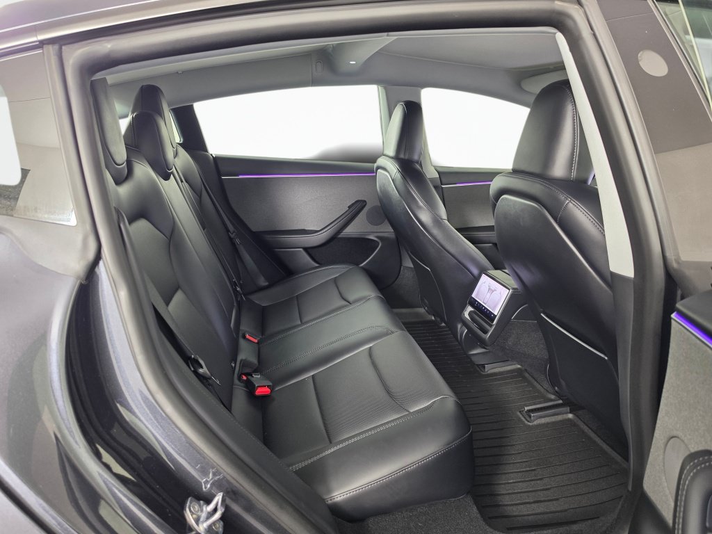 Used 2025 Tesla Model 3 Long Range RWD image 29