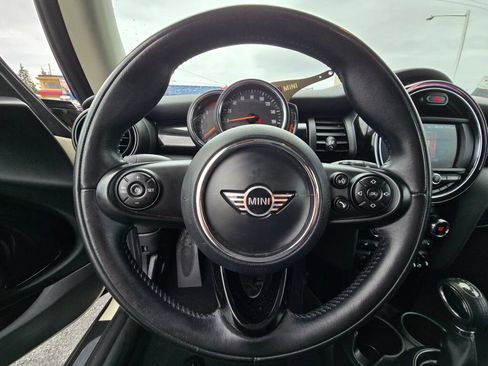 Used 2019 MINI Cooper 2-Door Hardtop FWD image 25
