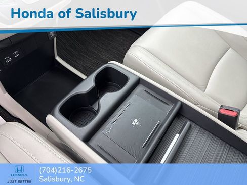 Certified 2025 Honda Odyssey EX-L image 22