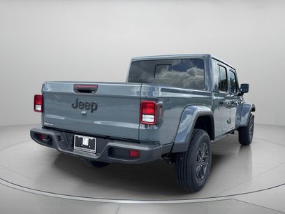 New 2025 Jeep Gladiator Sport