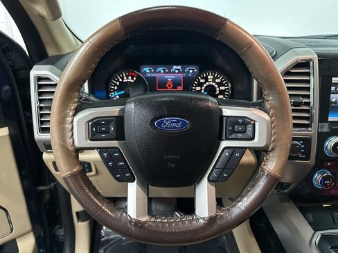 Used 2015 Ford F150 Lariat w/ Equipment Group 502A Luxury AWD/4WD image 14