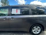 Used 2011 Toyota Sienna LE image 4