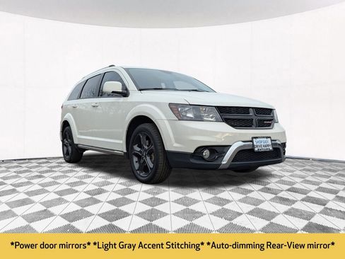 Used 2018 Dodge Journey Crossroad w/ Driver Convenience Group image 13