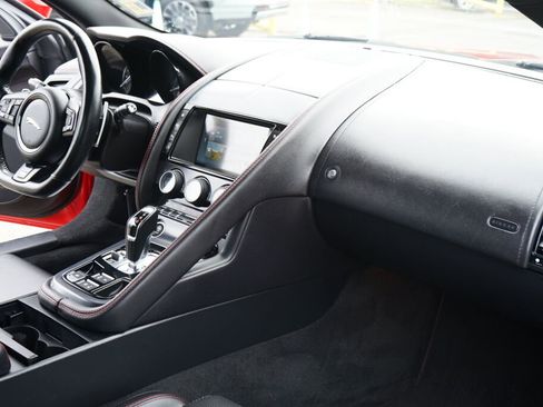 Used 2018 Jaguar F-TYPE R image 18