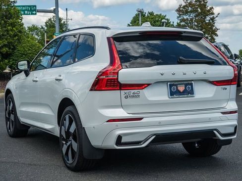 Certified 2025 Volvo XC60 T8 Ultra w/ Protection Package Premier AWD/4WD image 7