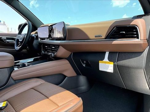 New 2026 Chevrolet Tahoe High Country AWD/4WD image 9