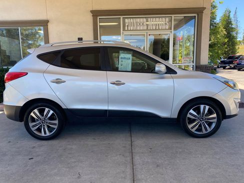 Used 2014 Hyundai Tucson Limited w/ Technology Package 02 AWD/4WD image 6