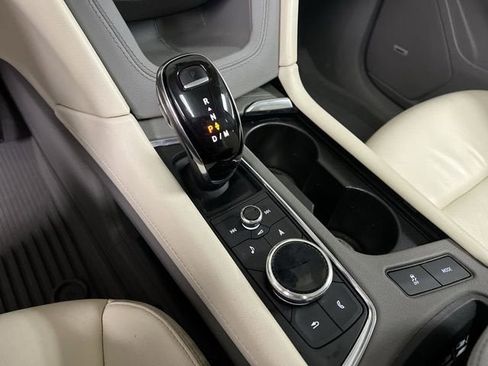 Certified 2020 Cadillac XT6 Premium Luxury FWD image 16
