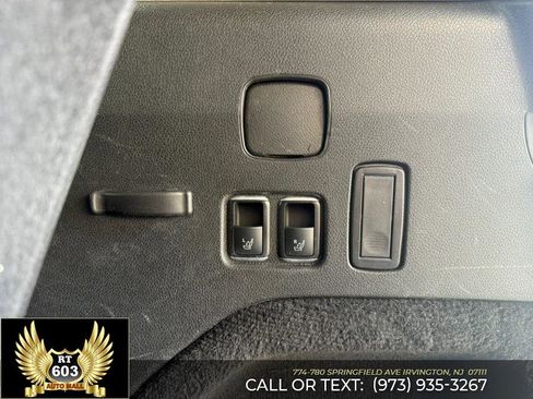 Used 2015 Mercedes-Benz GL 450 4MATIC w/ Lighting Package image 38