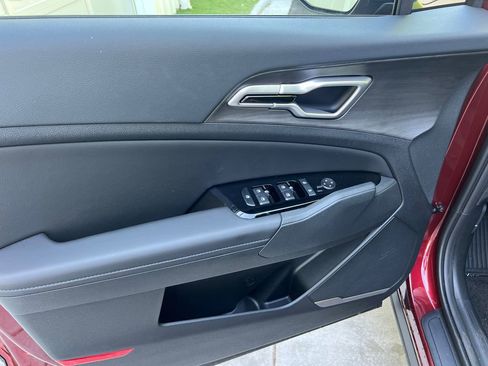 New 2025 Kia Sportage X-Line w/ Premium Package image 11