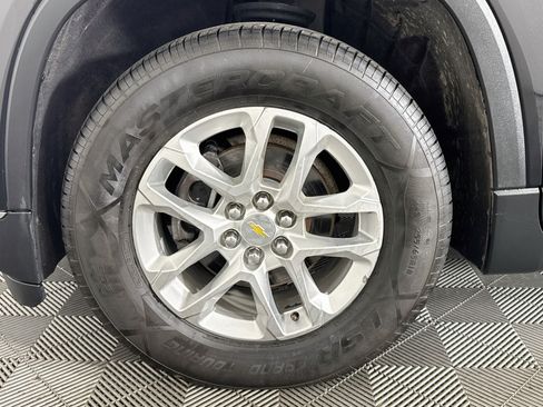 Used 2020 Chevrolet Traverse LT FWD image 36