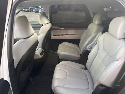 Used 2022 Hyundai Palisade SEL w/ Premium Package FWD image 23