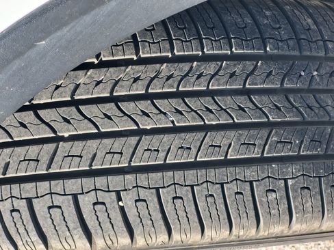 Used 2021 Volkswagen Atlas SE image 10