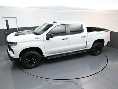 Used 2023 Chevrolet Silverado 1500 LT Trail Boss w/ Protection Package image 18