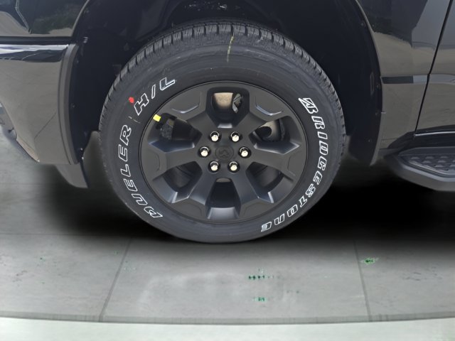 New 2026 RAM 1500 Express AWD/4WD image 8
