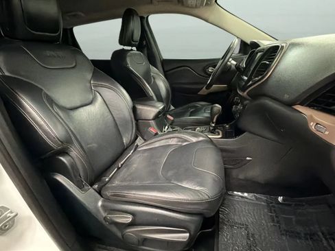 Used 2017 Jeep Cherokee High Altitude AWD/4WD image 22