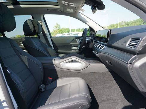 New 2026 Mercedes-Benz GLS 450 4MATIC image 48