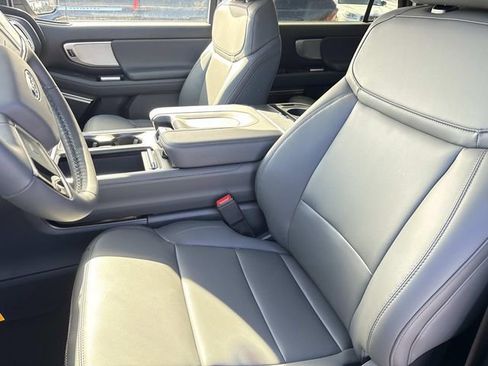 New 2026 Ford Expedition Active RWD image 22