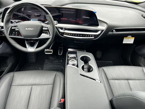 New 2026 Cadillac Lyriq V image 13