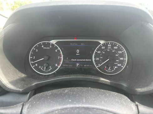 Used 2024 Nissan Sentra SV FWD image 16