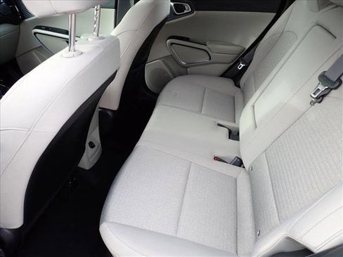 Used 2020 Kia Soul EX image 9