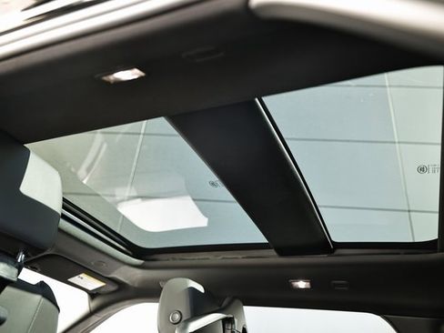 New 2026 Land Rover Range Rover Evoque S image 35