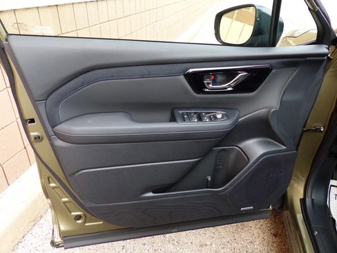 Used 2025 Subaru Forester Limited w/ Popular Package #1 image 26