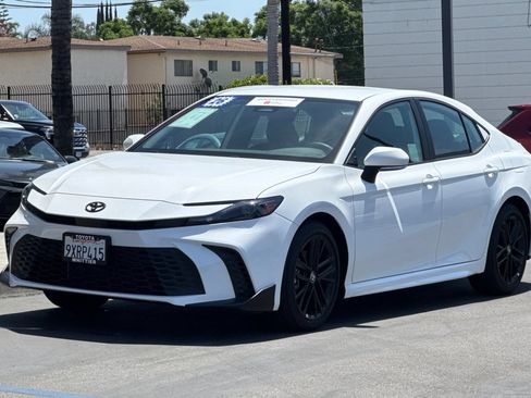 Certified 2026 Toyota Camry SE FWD image 10
