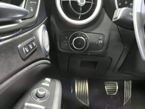 Used 2022 Alfa Romeo Stelvio Quadrifoglio w/ Active Assist Plus Package image 14