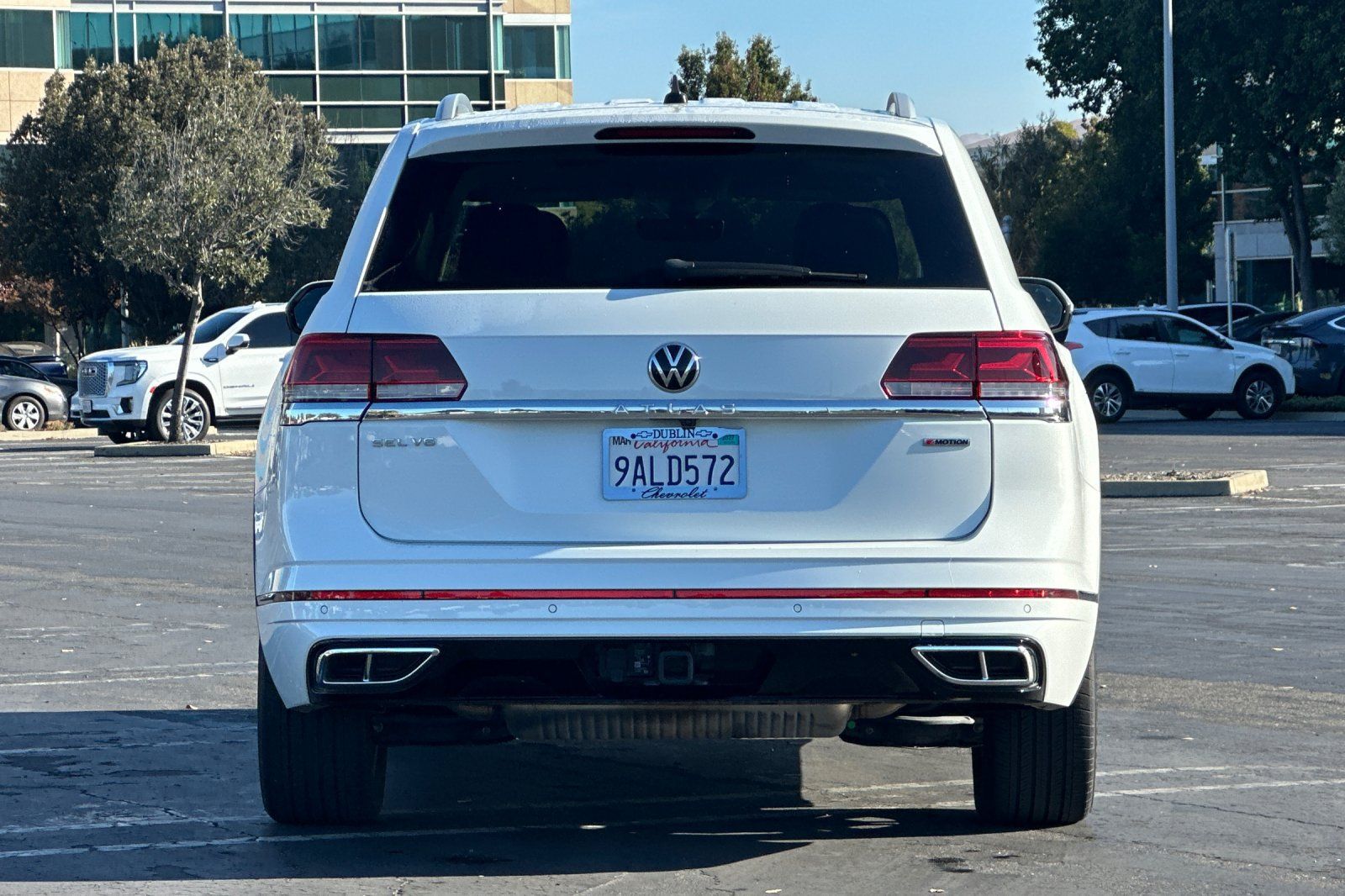 Used 2022 Volkswagen Atlas SEL R-Line AWD/4WD image 5