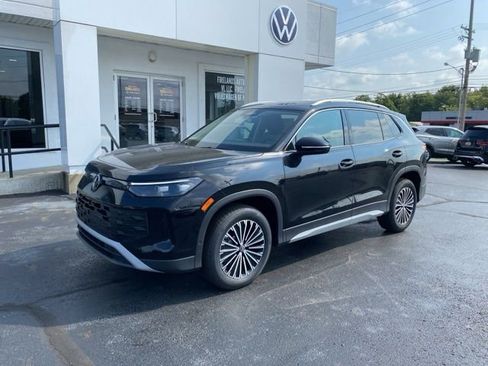 New 2025 Volkswagen Tiguan S image 6