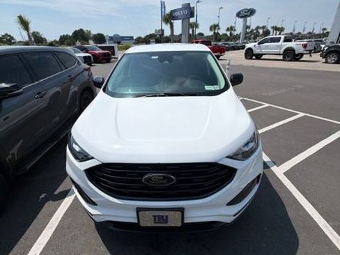 Used 2024 Ford Edge SE w/ Black Appearance Package AWD/4WD image 8