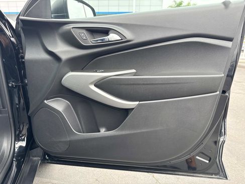 Used 2024 Chevrolet Trax LS image 23