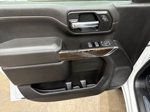 Used 2022 Chevrolet Silverado 2500 LT w/ Convenience Package image 28