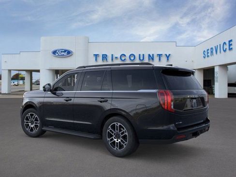 New 2025 Ford Expedition Active image 4