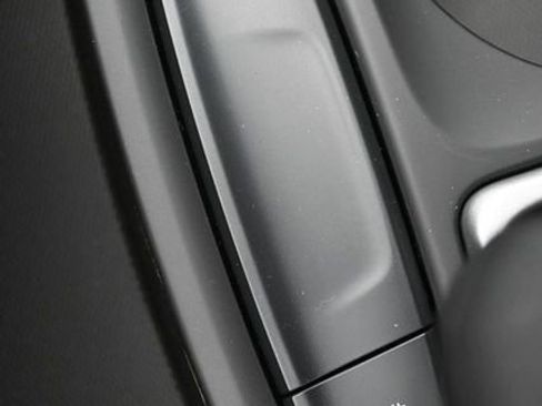 New 2026 Chevrolet Trax RS w/ Driver Confidence Package FWD image 32